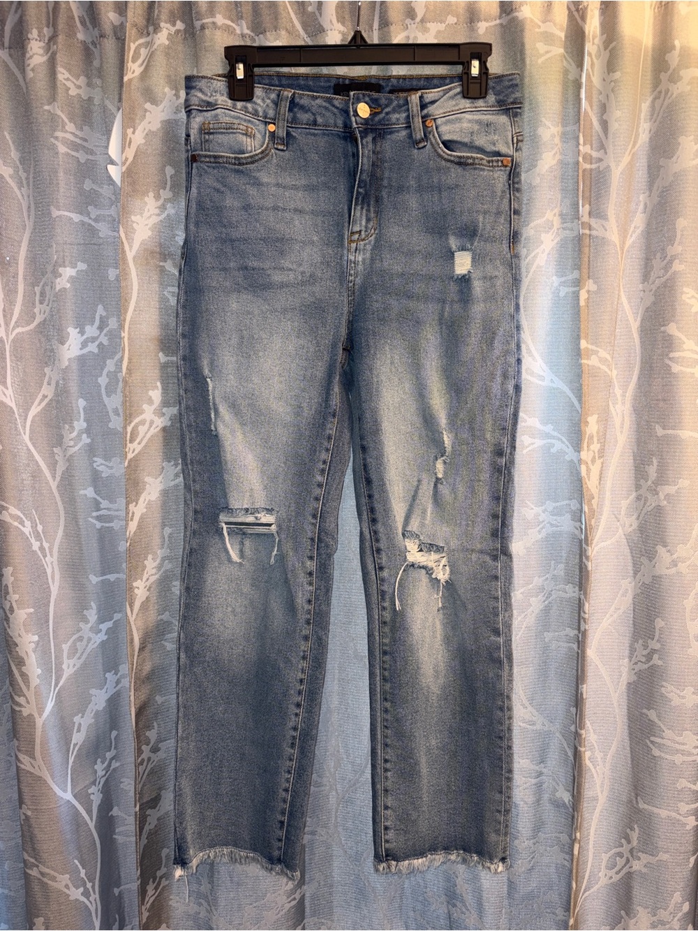 Kendall & Kylie Light Blue Distressed Straight Leg Jeans